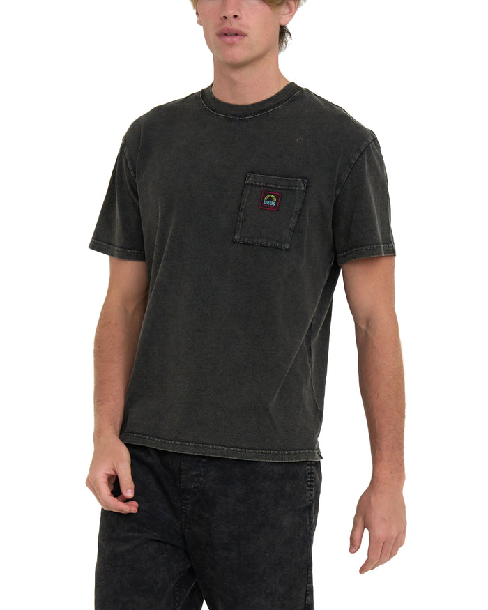 Acid Pocket Tee - Anthracite, view 1|Model