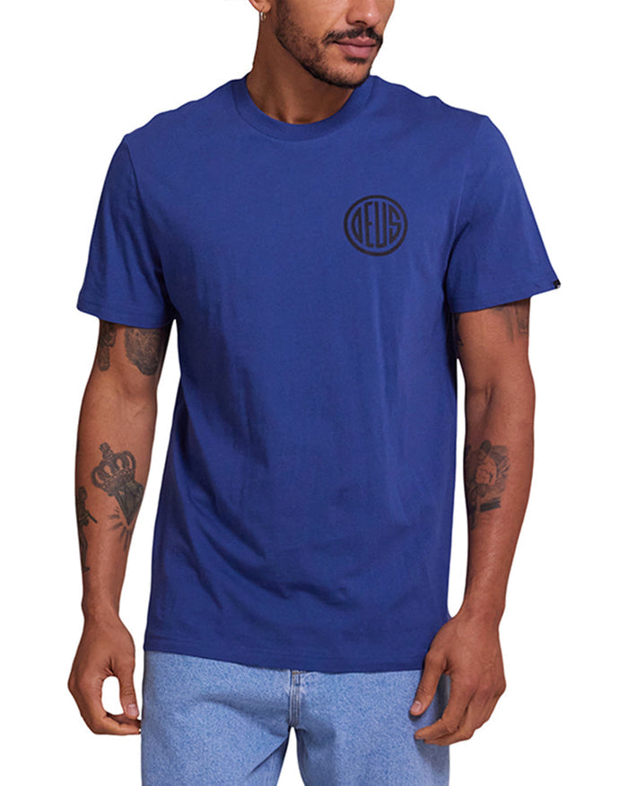 Clutch Tee - Smoke Blue, view 1|Model