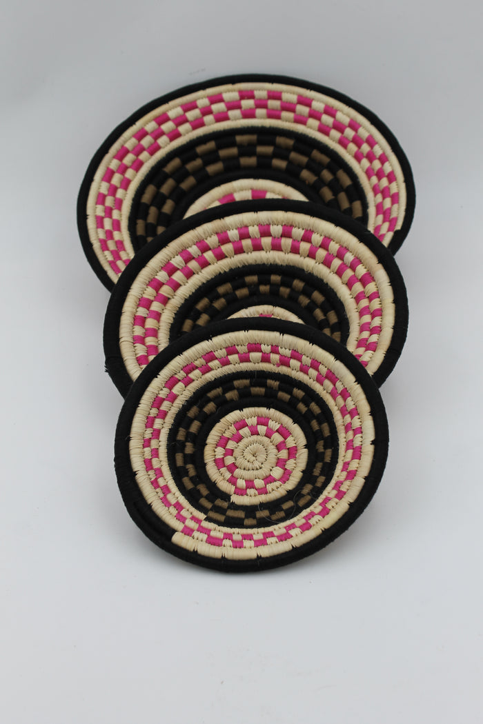 Colourfusion handwoven set of 3 wall art ( Pink and black)