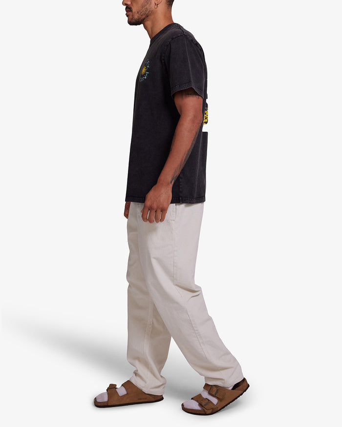 Custom Leisure Tee - Anthracite, view 3|Model