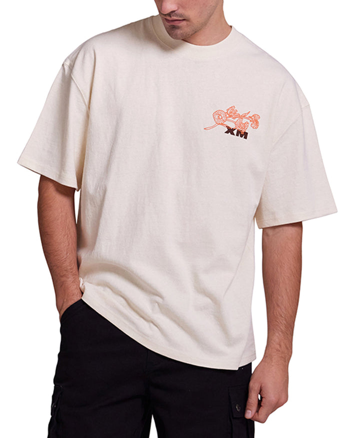 Dusty Tee - Dirty White, view 1|Model
