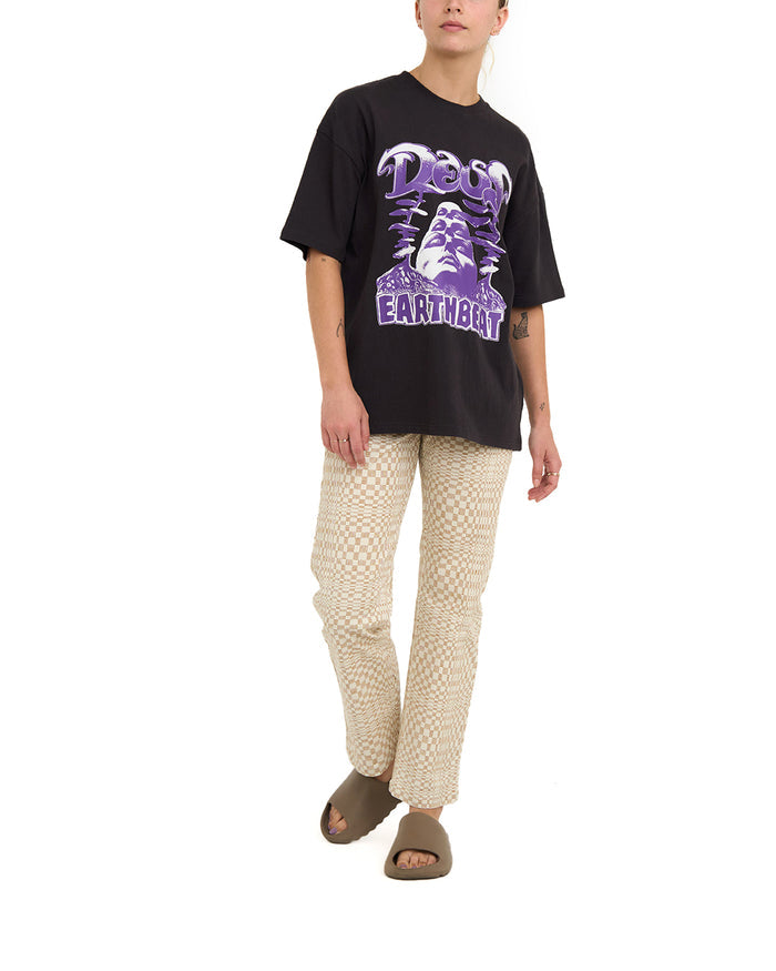 Dxw Earthbeat Tee - Anthracite, view 3|Model