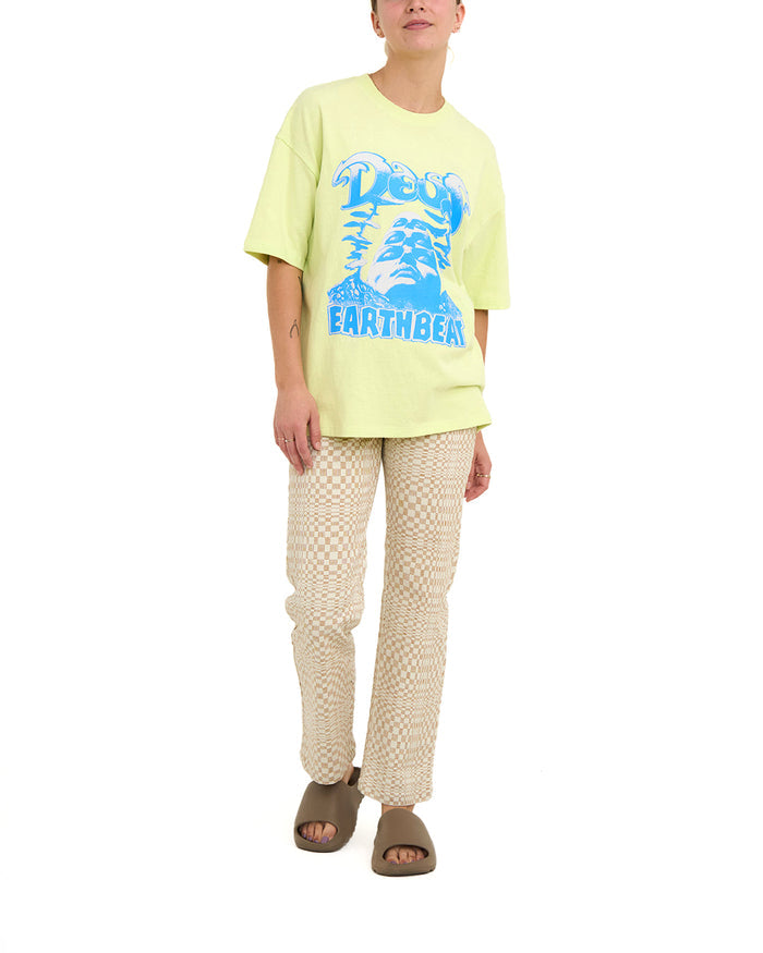 Dxw Earthbeat Tee - Luminary Green, view 4|Model