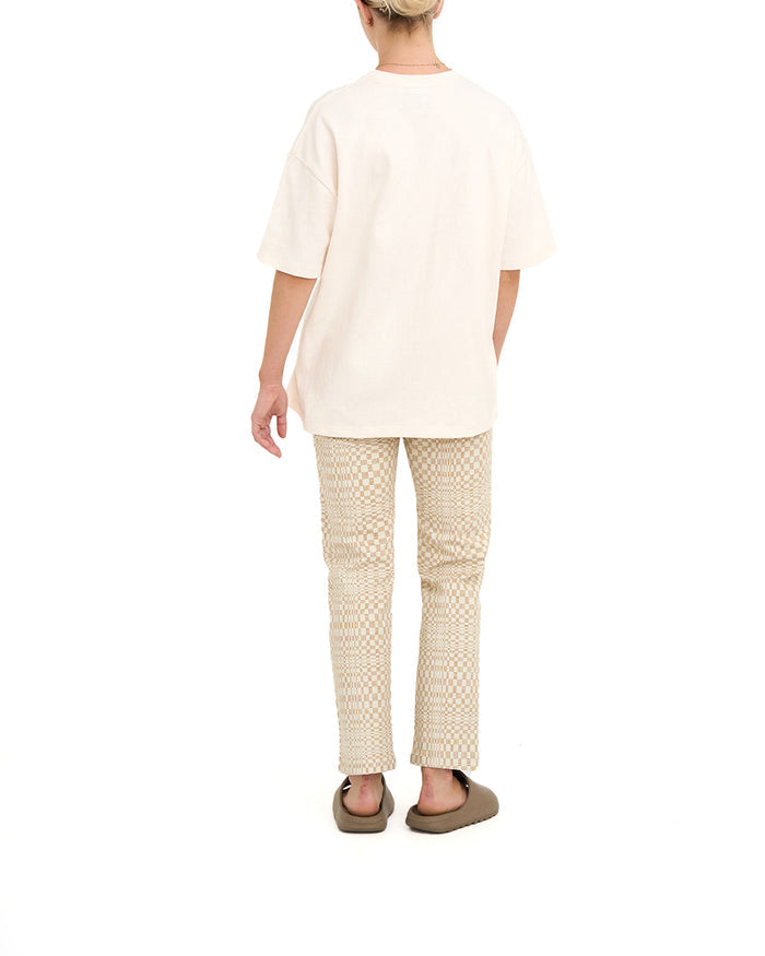Dxw Fungus Tee - White Sand, view 2|Model