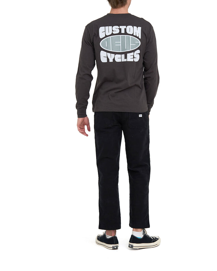 Eclipse Long Sleeve Tee - Anthracite, view 2|Model