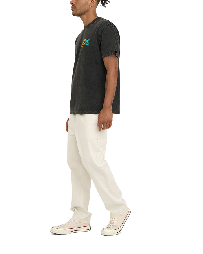 Lineup Tee - Anthracite, view 3|Model