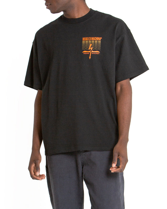 Maquina De Musica Tee - Black, view 1|Model