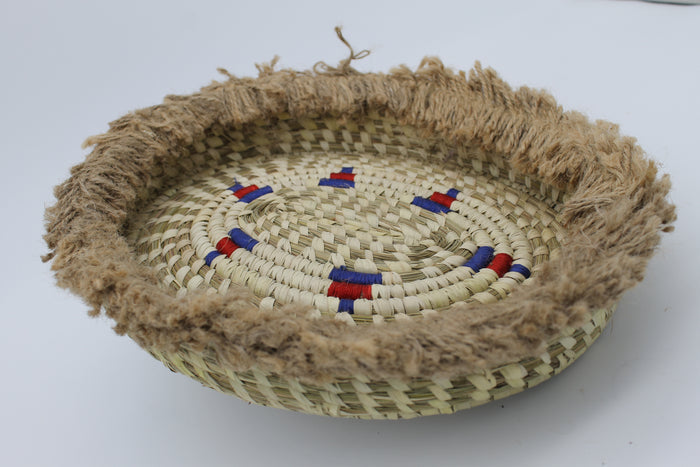 Natural – Sabai Grass organizer/gift basket with fringes