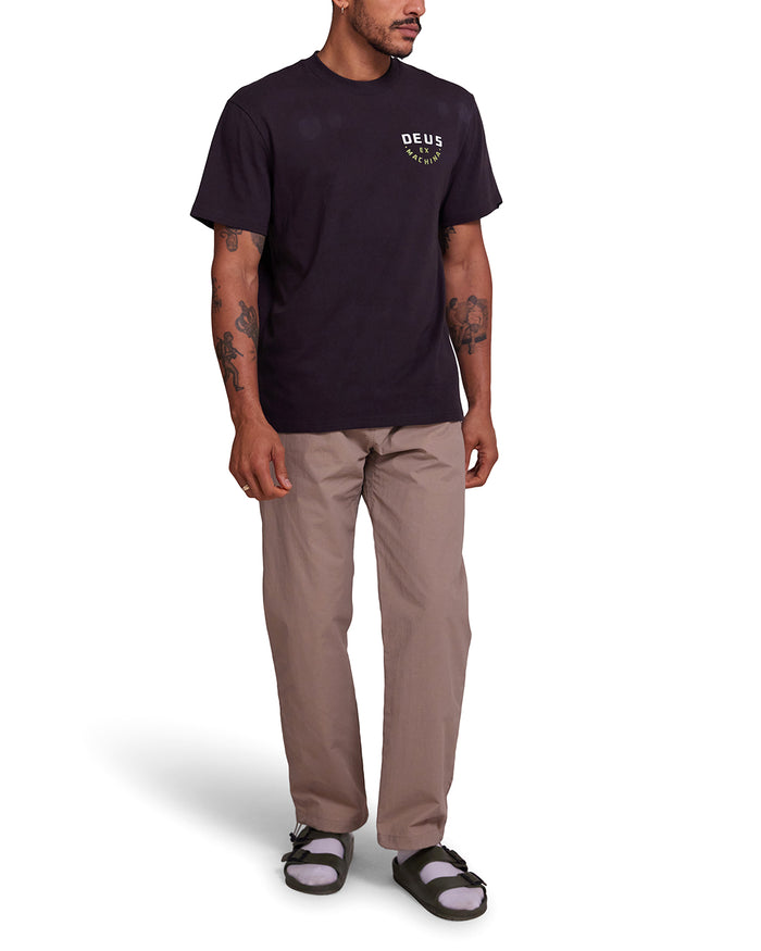 Out Doors Tee - Anthracite, view 1|Model