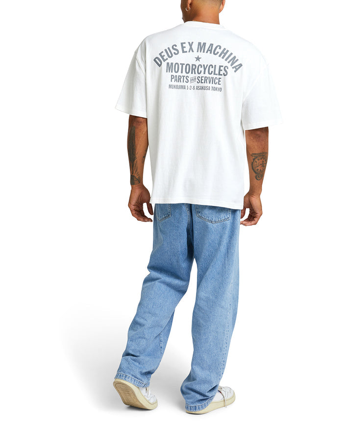 Oversized Tokyo Tee - Vintage White, view 2|Model