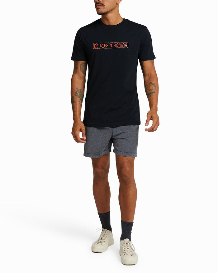 Pots Tee - Black, view 3|Model