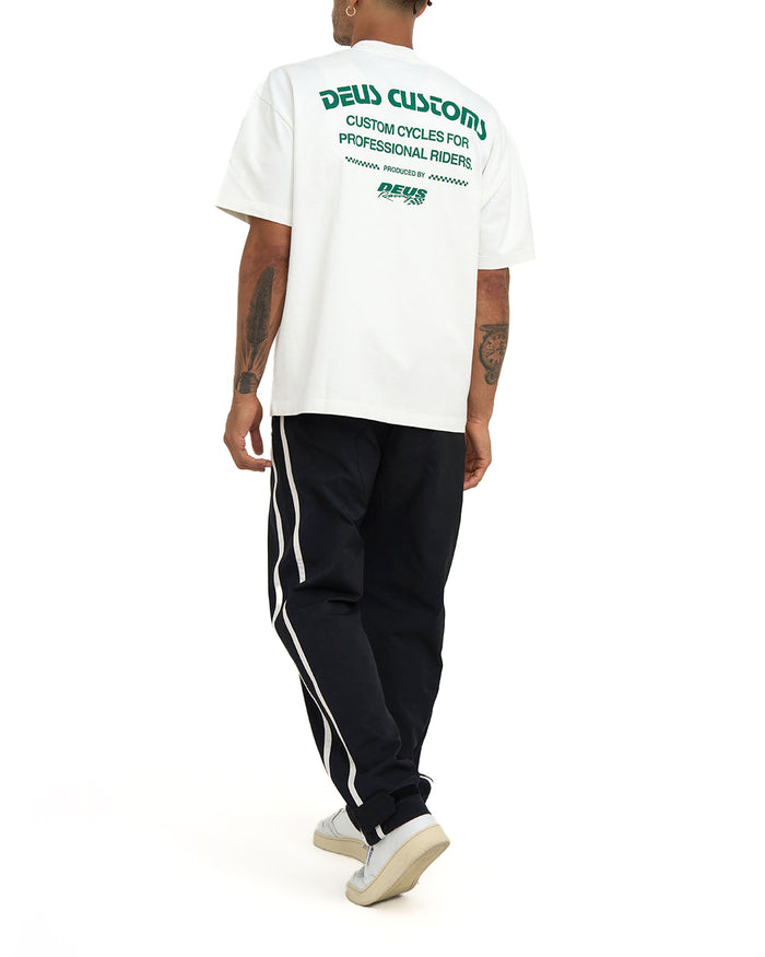 Pro Tee - Vintage White, view 4|Model
