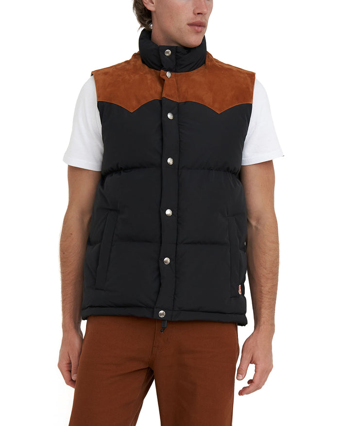 Scout Puffa Vest - Black, view 1|Model