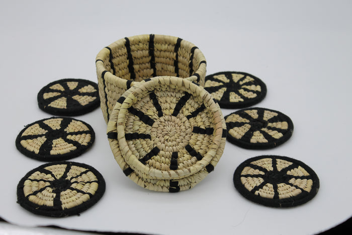 Set of 6 Sabai Grass Coasters in Matching Case - black accent