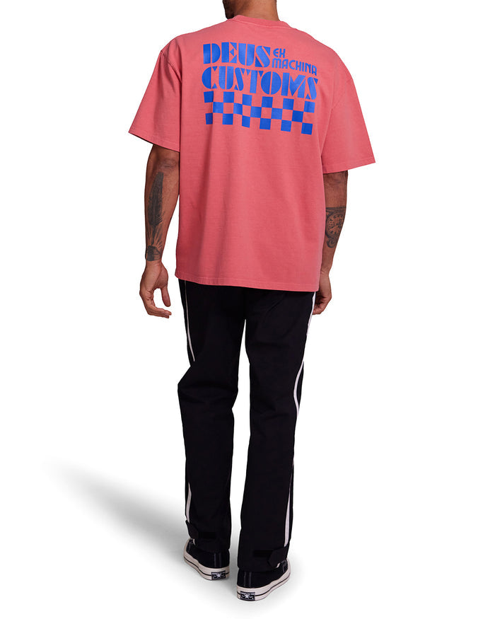 Trip Tee - Raspberry, view 2|Model