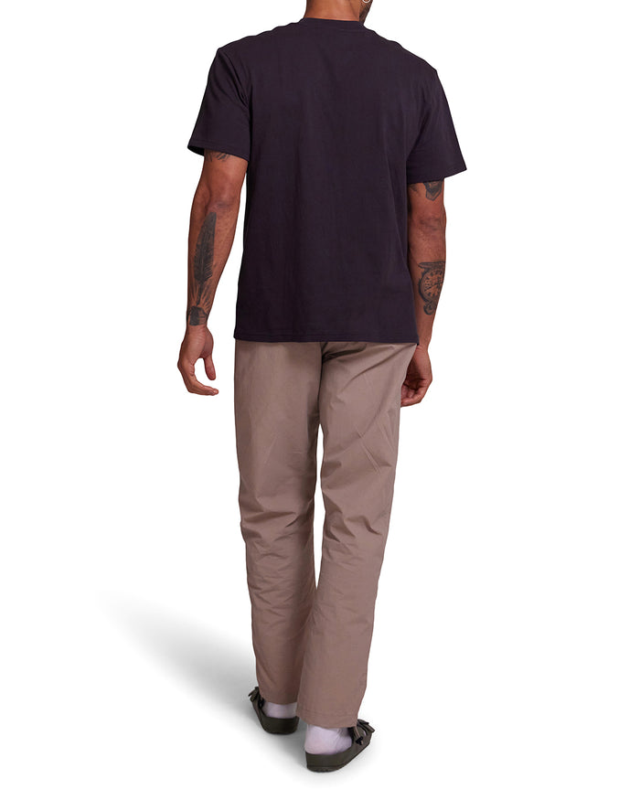 Venture Pocket Tee - Anthracite, view 2|Model